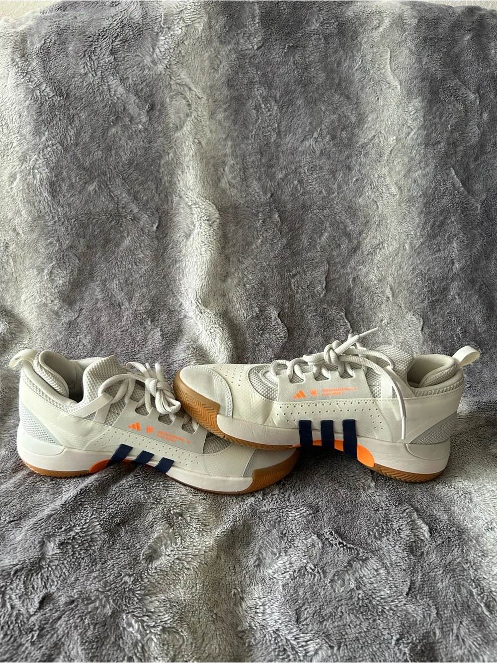 Adidas d.o.n. Issue #5 white victory blue orange size 10 nwob